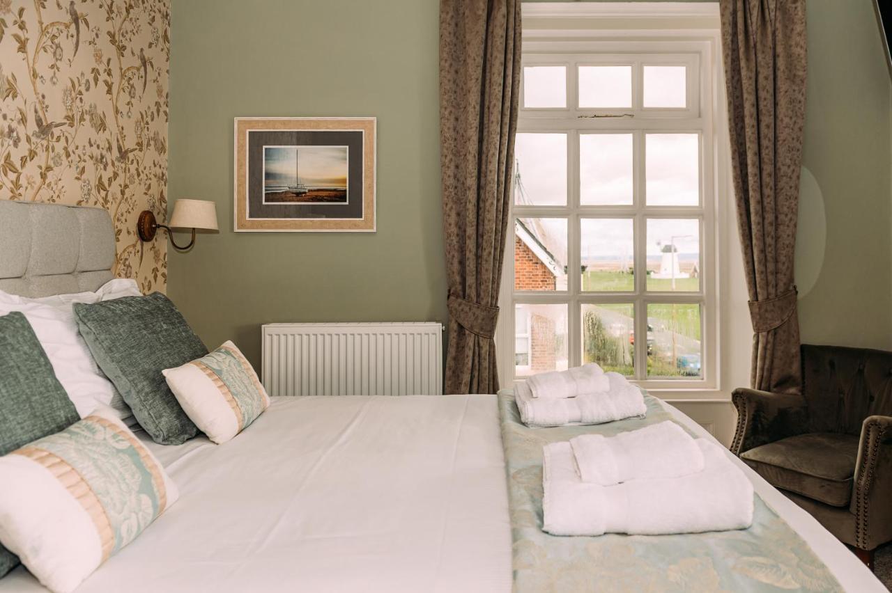 The Queens Hotel Lytham St Annes Exteriör bild